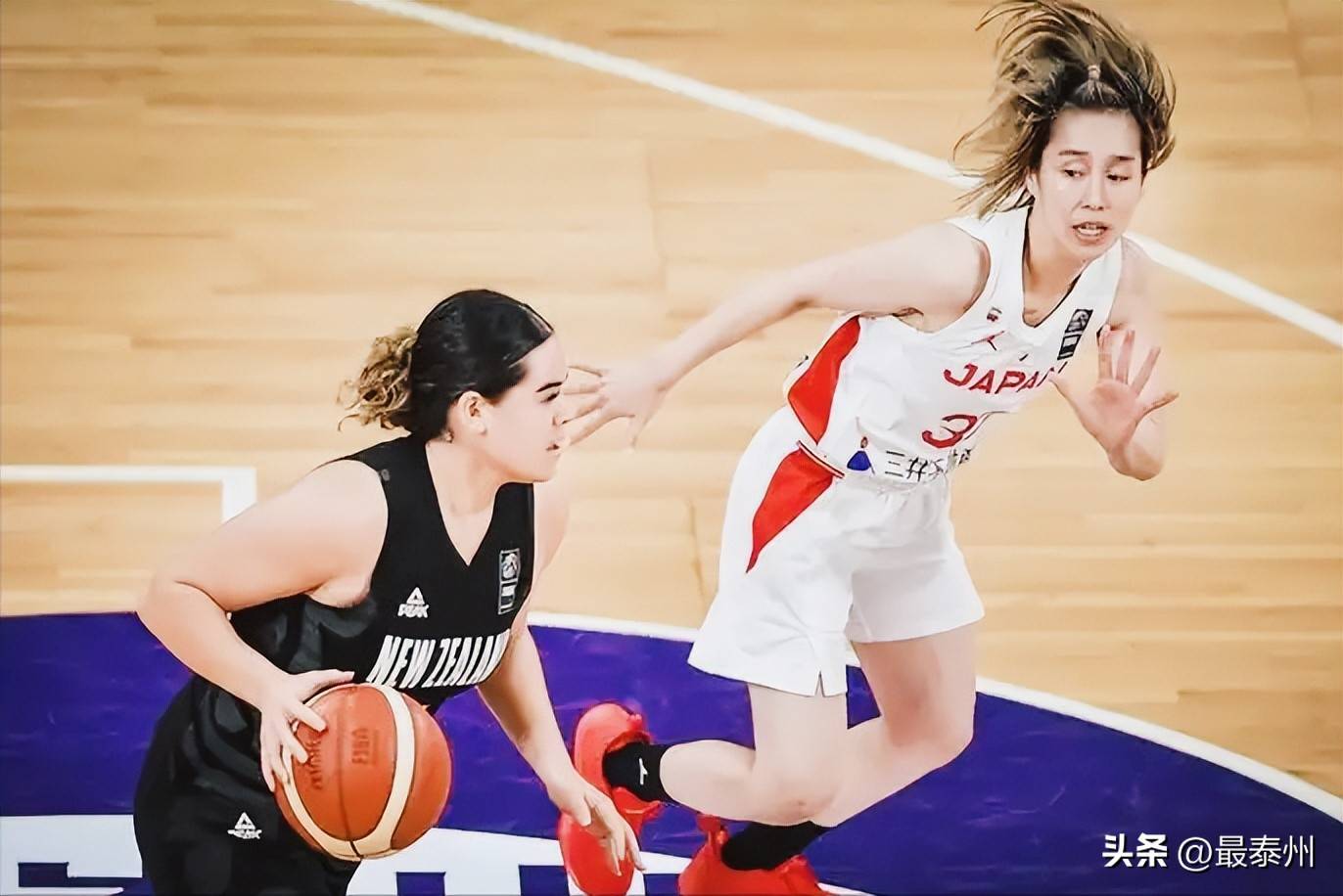 日本女篮主帅：即便事情很糟糕我冲田中心吼，她还是很冷静