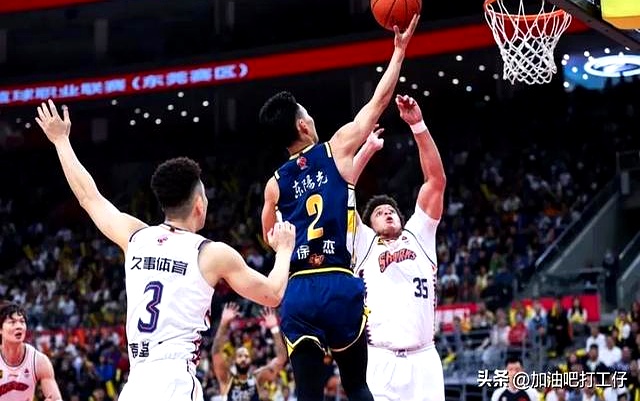 徐杰17分广东逆转青岛王哲林20+10上海胜广州